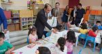 BAŞKAN AKDENİZLİ’DEN ÖĞRENCİLERE KIRTASİYE DESTEĞİ