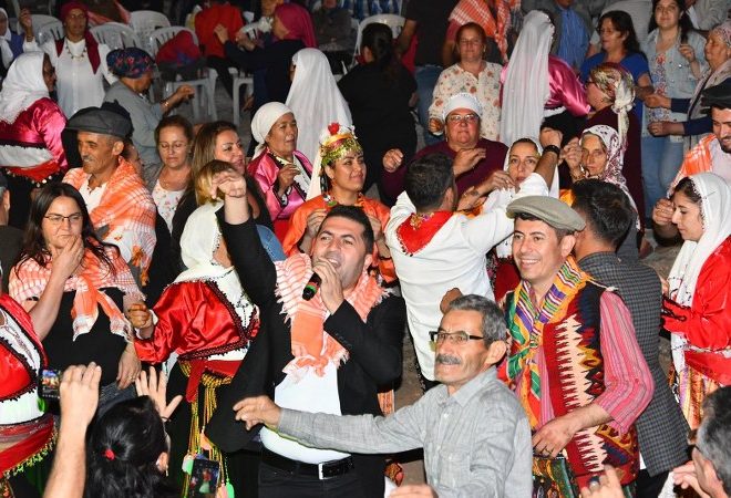 NİF YÖRÜK OYUNLARI ŞENLİĞİ YOĞUN KATILIMLA GERÇEKLEŞTİ